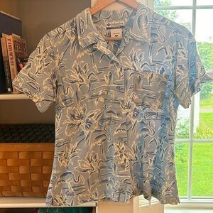 Columbia Women’s Button-Up Short Sleeve